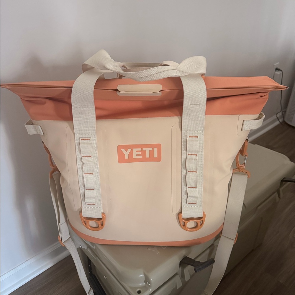 YETI M13 Soft Sided Cooler - King Crab